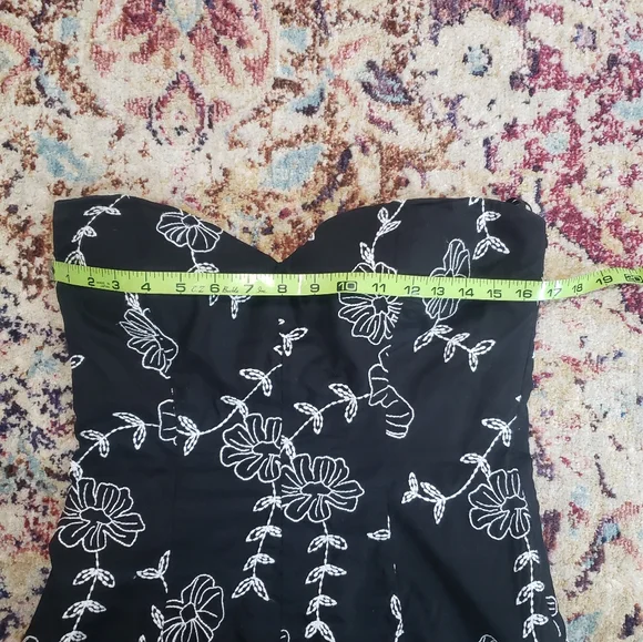 White House Black Market Strapless Cotton Embroidered Summer Dress Size 6 - Picture 11 of 14